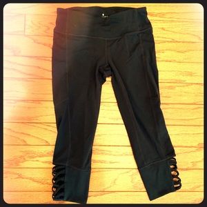 Athleta Capri Tights